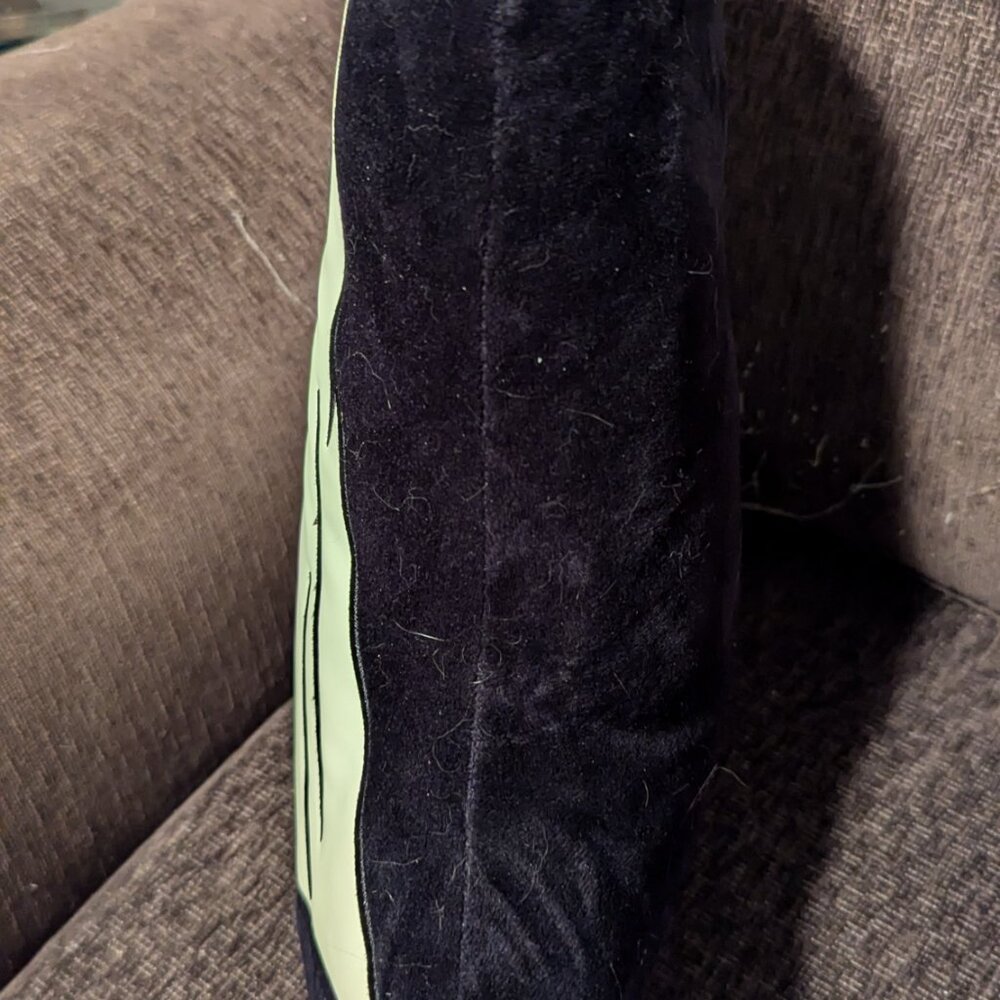 Killstar Ghost Pillow Glow in the dark - Picture 2 of 2